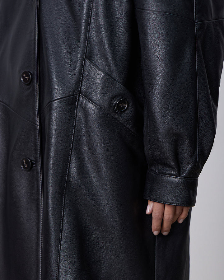 Trench coat "Unbelievable"